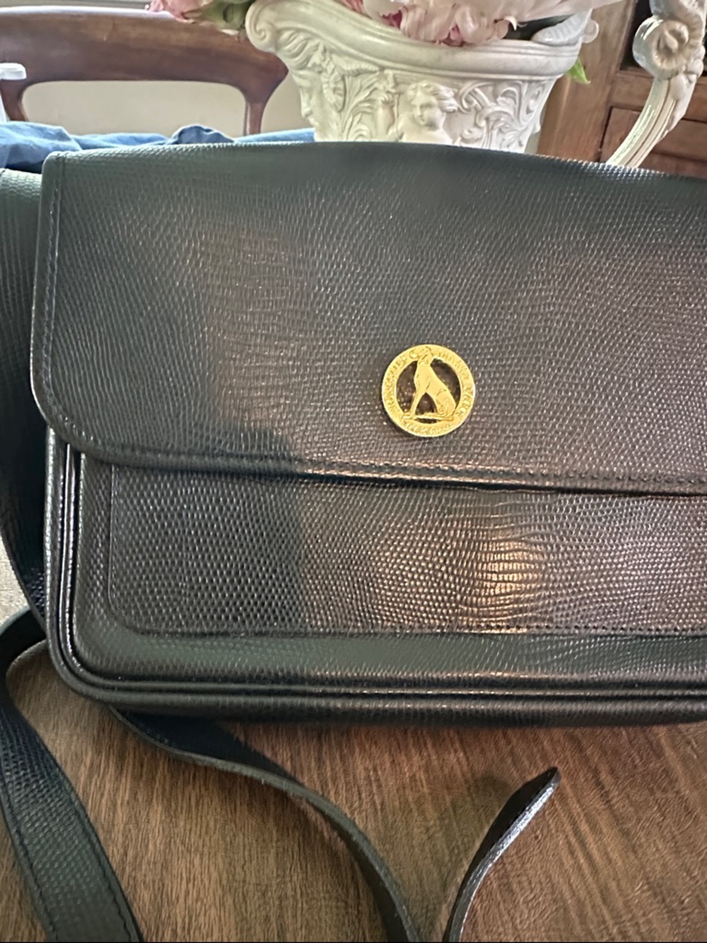 Francois Marot made in Paris Vintage Black Leather Crossbody
-price is firm - Picture 2 of 12